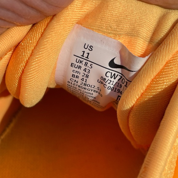 Nike Air Vapormax Plus Laser Orange [CW7011-800] Womens Size 11 - Picture 5 of 8